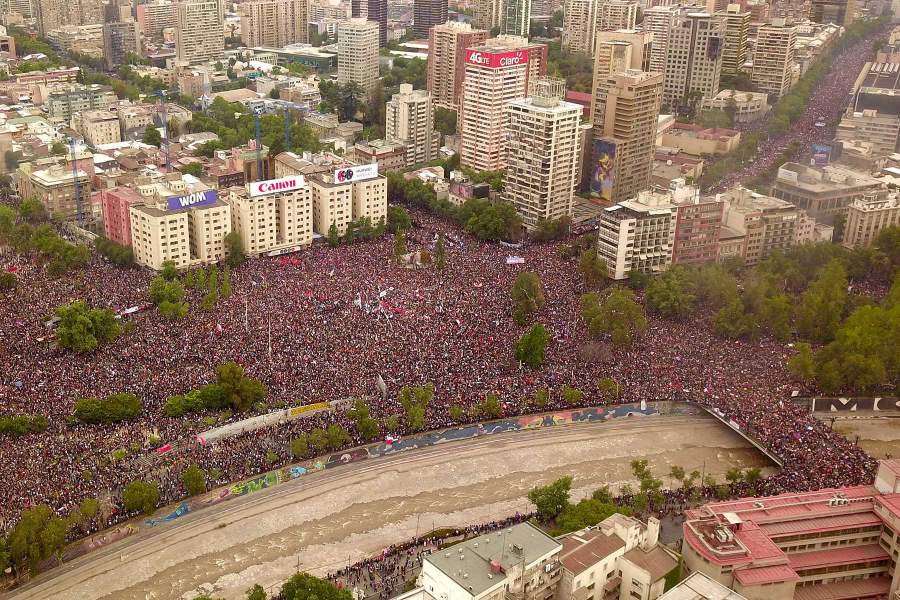 Des nouvelles du Chili : les plus grandes manifestations de toute l’histoire du pays