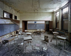 Detroit-Ruin-Piano-Classroom-St-Margaret-Mary-School[1]